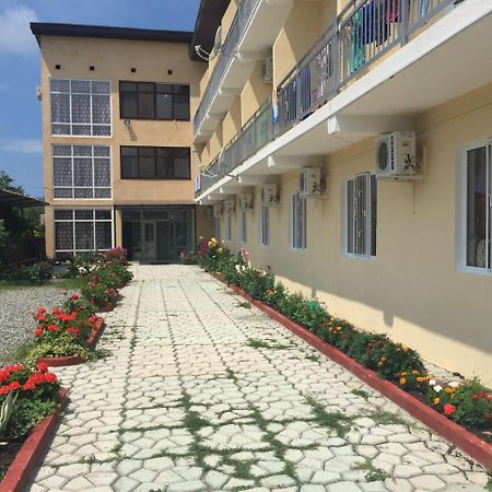 Dionisy Guest House Pizunda Luaran gambar