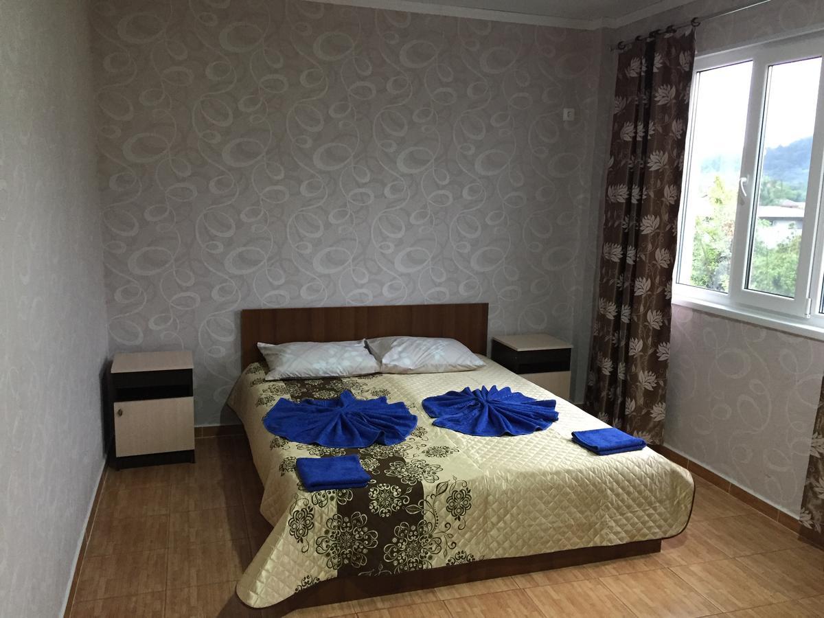 Dionisy Guest House Pizunda Luaran gambar