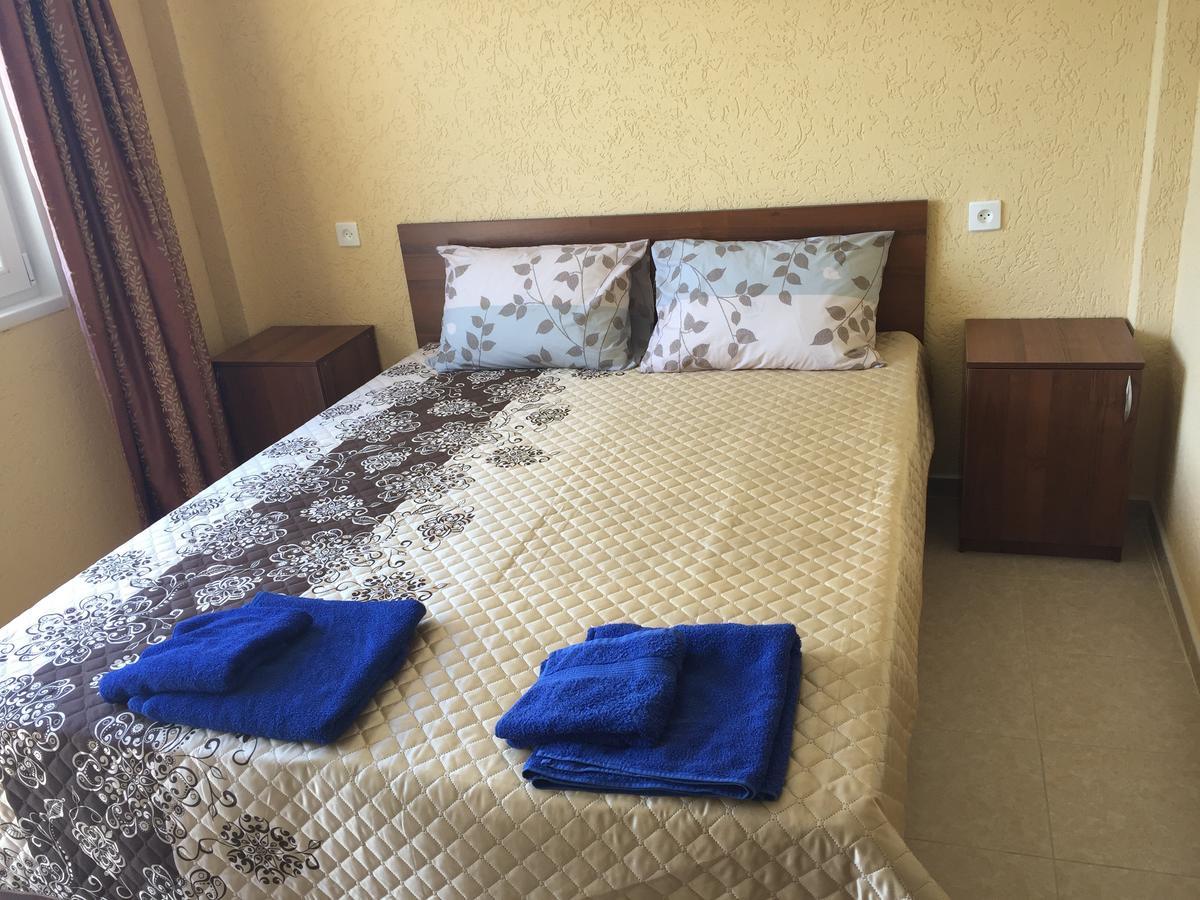 Dionisy Guest House Pizunda Luaran gambar
